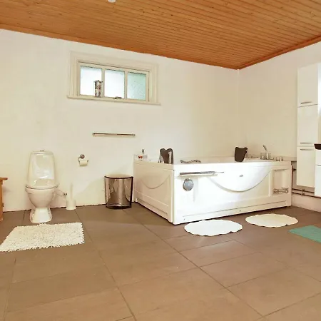 Vakantiehuis Three-bedroom Holiday In Nykobing Sj 9 *