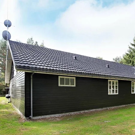 Three-bedroom Holiday In Nykobing Sj 9 Vakantiehuis