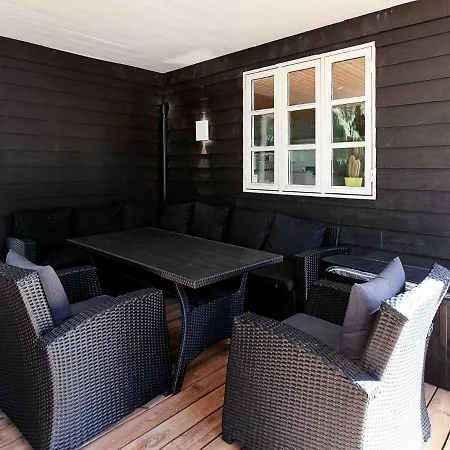 Vakantiehuis Three-bedroom Holiday In Nykobing Sj 9 *